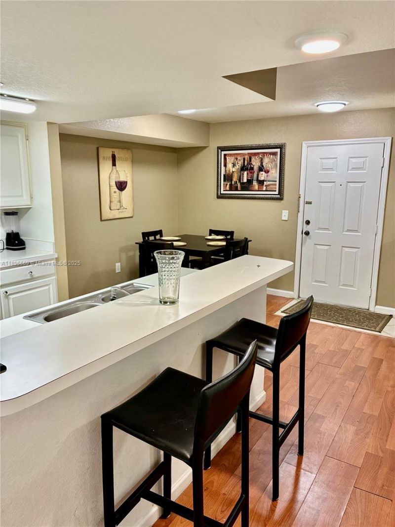 4122 Residence Dr, Unit 120, Fort Myers, FL 33901 Photo