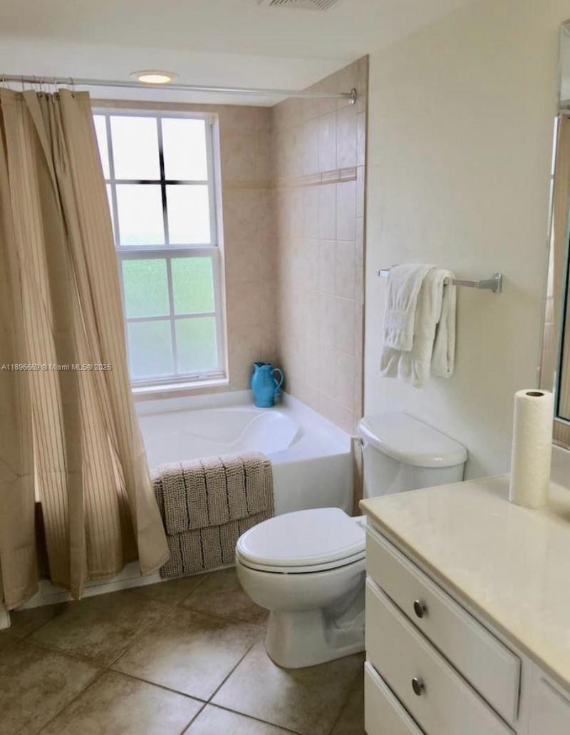 4122 Residence Dr, Unit 120, Fort Myers, FL 33901 Photo