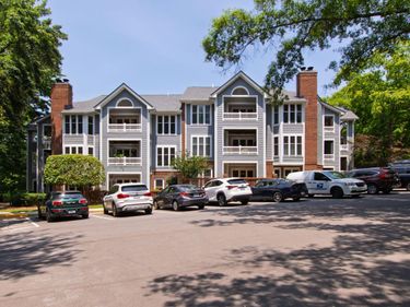 911 Washington Street, Unit 301, Raleigh, NC 27605