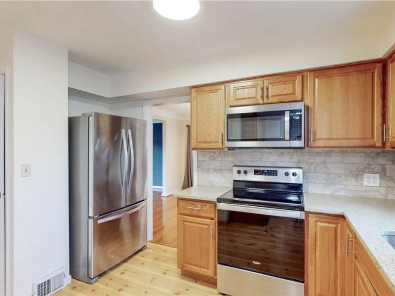 23613 E Baintree Road, Beachwood, OH 44122 Photo 10