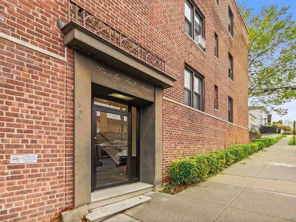 70 Sherman Avenue, Unit 3H, Yonkers, NY 10705