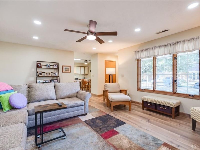 6724 Willow Creek Drive, Dayton, OH 45424 Photo 10