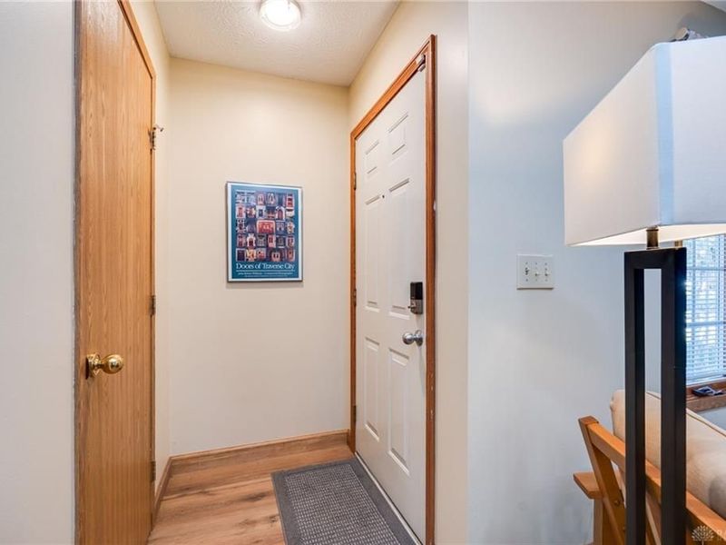 6724 Willow Creek Drive, Dayton, OH 45424 Photo 7