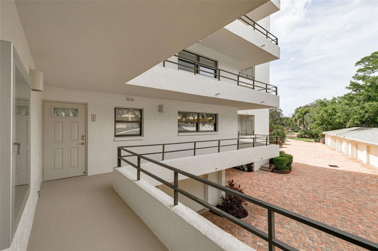 8701 Midnight Pass Road, Unit 106A, Sarasota, FL 34242 Photo