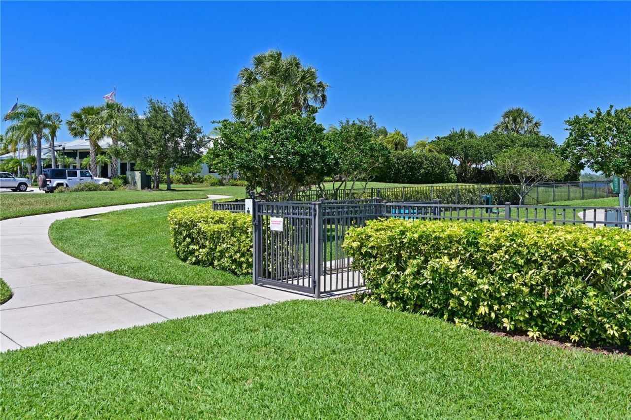 931 Mangrove Edge Court, Bradenton, FL 34208 Photo