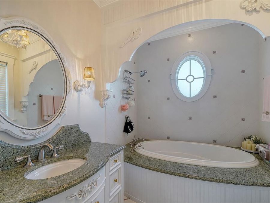 Property Image 77