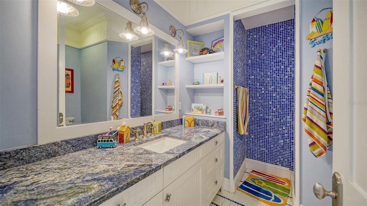 5309 Hidden Harbor Road, Sarasota, FL 34242 Photo