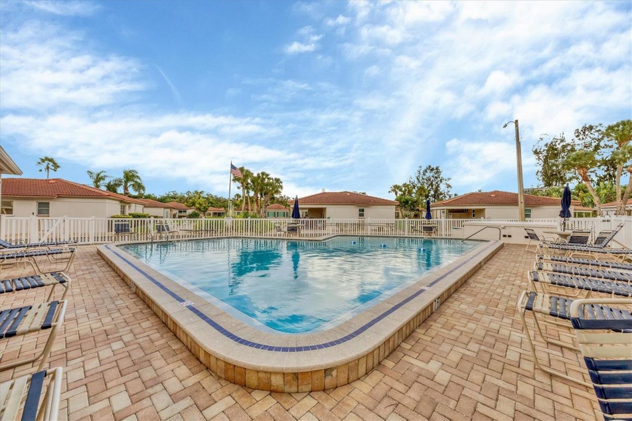 116 Vista Hermosa Circle, Unit 108C, Sarasota, FL 34242 Photo