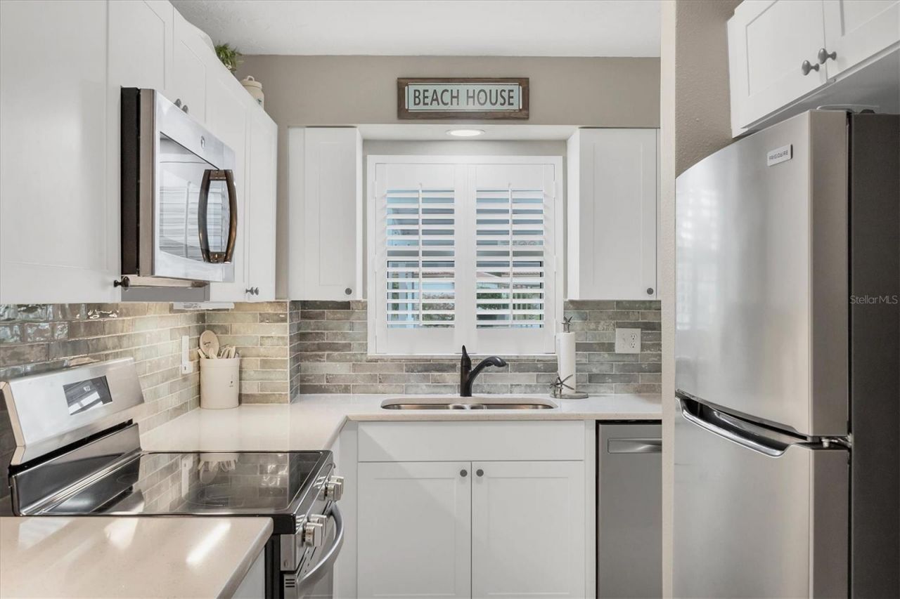 116 Vista Hermosa Circle, Unit 108C, Sarasota, FL 34242 Photo