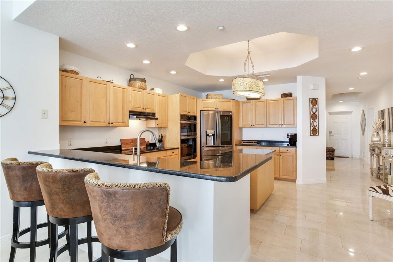 17717 Gulf Boulevard, Unit 606, Redington Shores, FL 33708 Photo