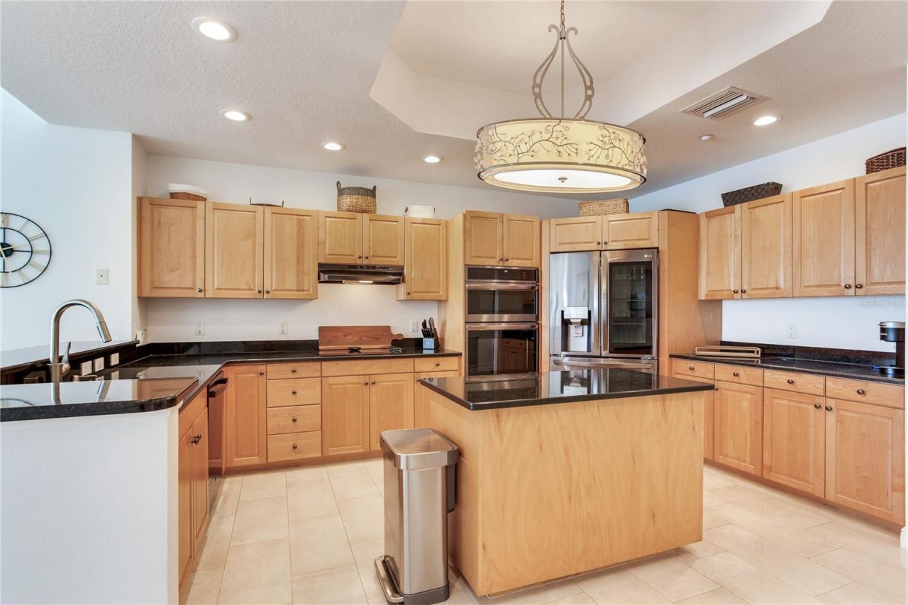 17717 Gulf Boulevard, Unit 606, Redington Shores, FL 33708 Photo