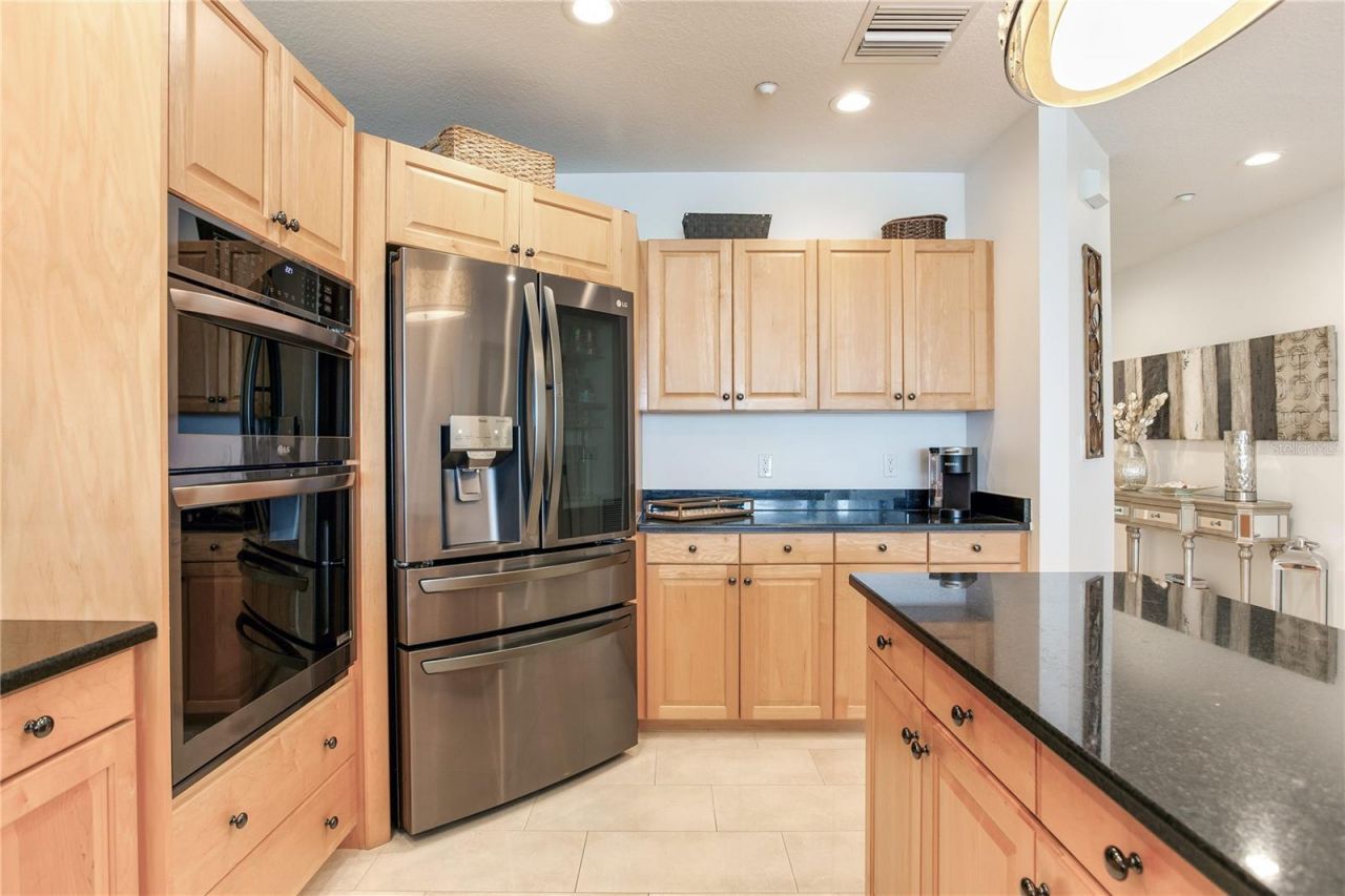 17717 Gulf Boulevard, Unit 606, Redington Shores, FL 33708 Photo