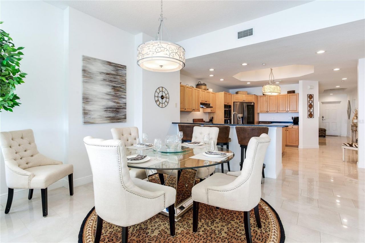 17717 Gulf Boulevard, Unit 606, Redington Shores, FL 33708 Photo