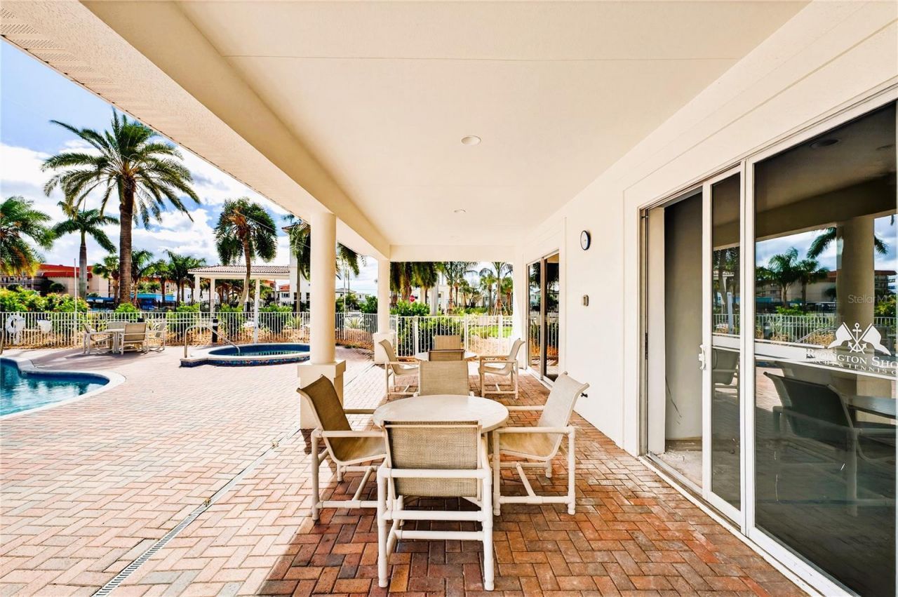 17717 Gulf Boulevard, Unit 606, Redington Shores, FL 33708 Photo