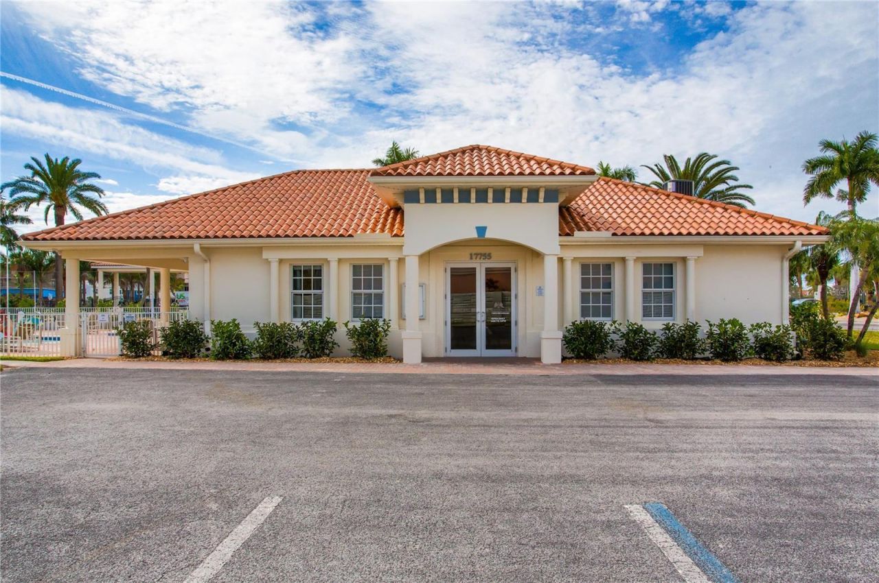 17717 Gulf Boulevard, Unit 606, Redington Shores, FL 33708 Photo