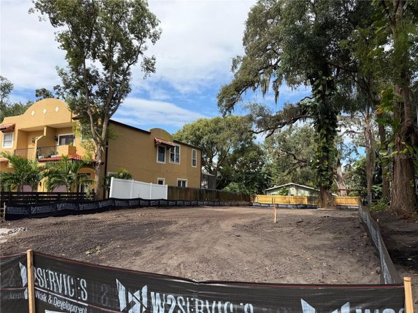 1105 ELMWOOD STREET, ORLANDO, FL 32801