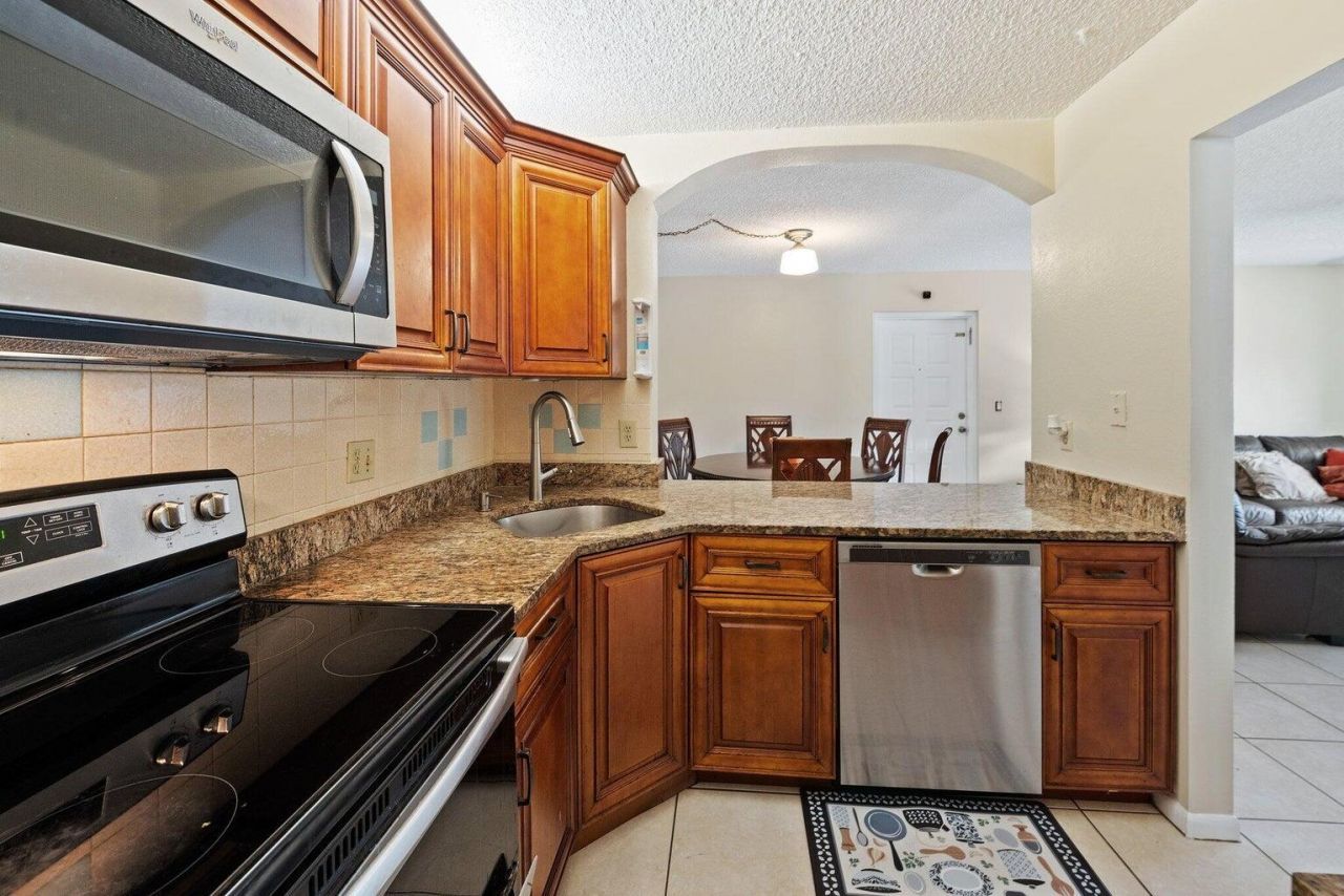 1111 Green Pine Boulevard, Unit A2, West Palm Beach, FL 33409 Photo