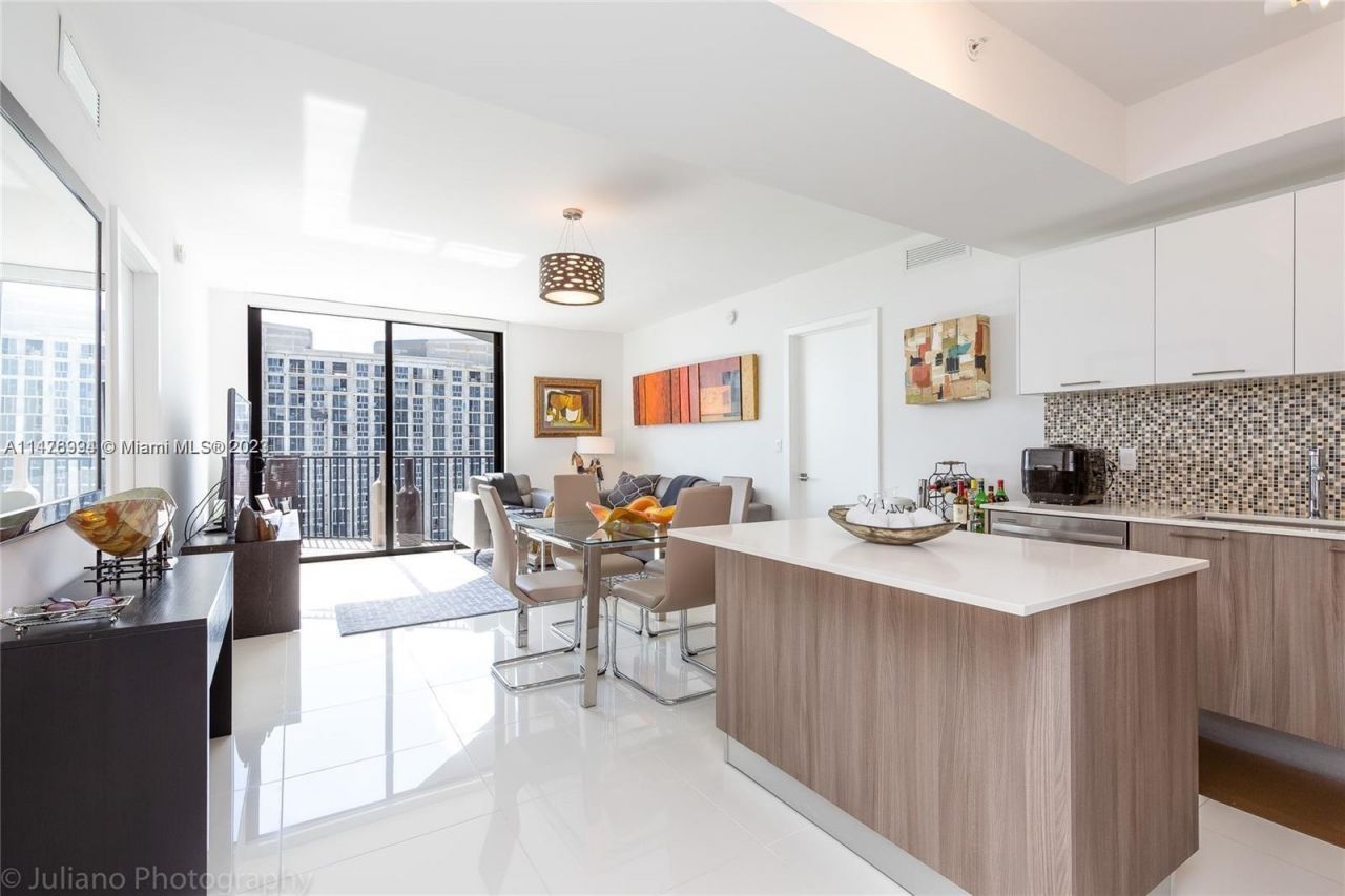 5300 NW 85th Avenue, Unit 1409, Doral, FL 33166 Photo