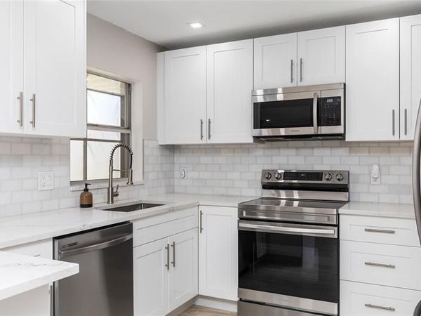 2002 SW Natura Boulevard, Unit D, Deerfield Beach, FL 33441