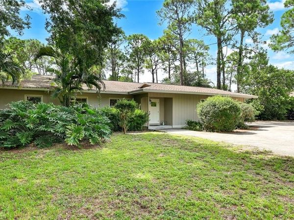 131 Cajeput DR, NAPLES, FL 34108
