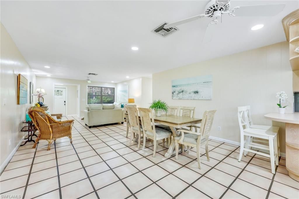 131 Cajeput Dr, Naples, FL 34108 Photo