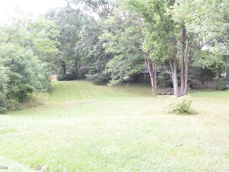 Hibbard Drive, Stow, OH 44224 Photo 2