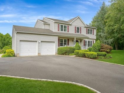 36 Vanderbilt Avenue Saint James, NY 11780