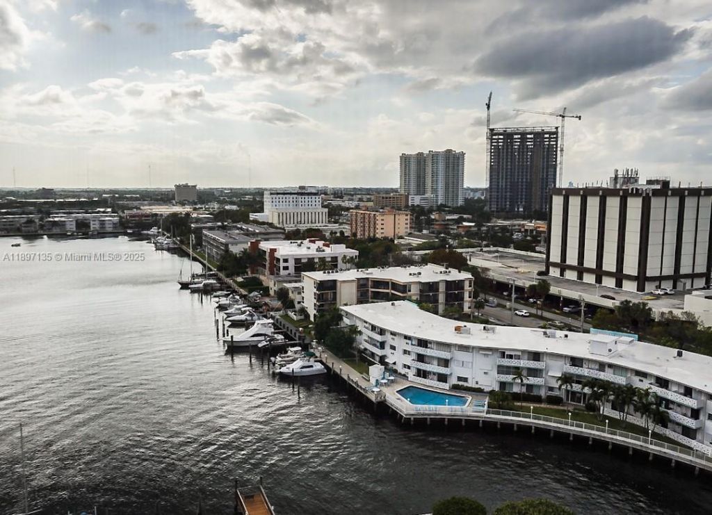 100 Golden Isles Dr, Unit 10, Hallandale Beach, FL 33009 Photo