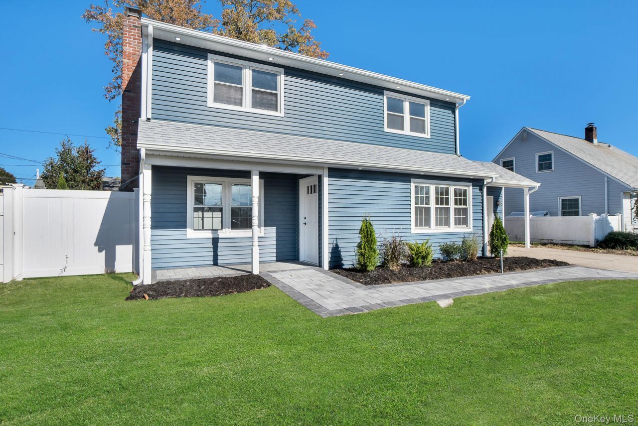 23 Chase Lane, Levittown, NY 11756 Main Photo