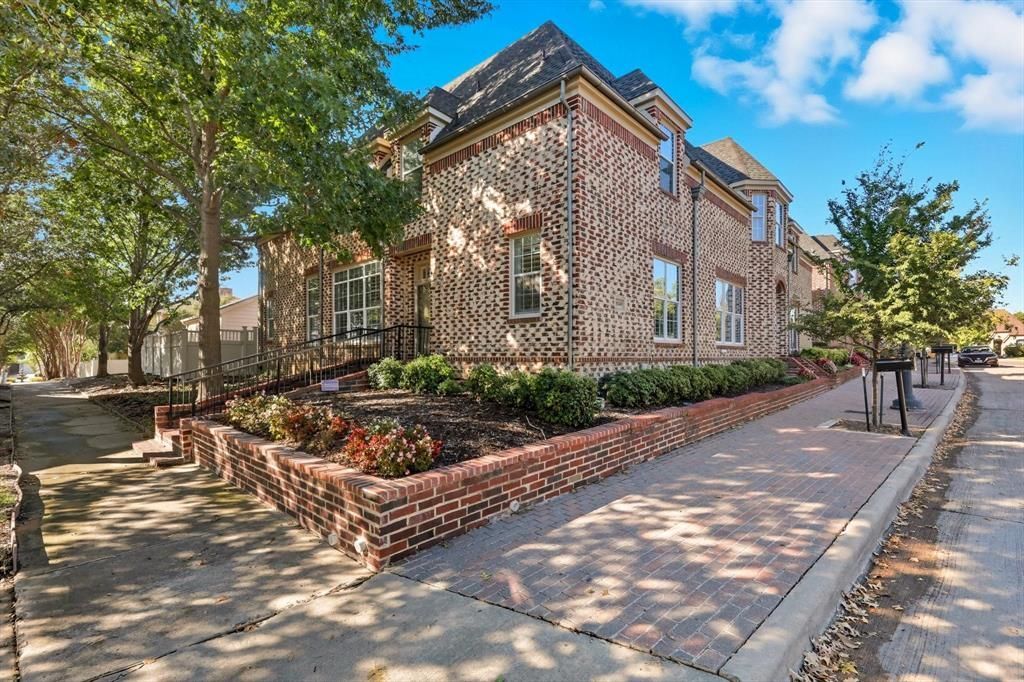 8240 Bridge Street, North Richland Hills, TX 76180 Main Photo