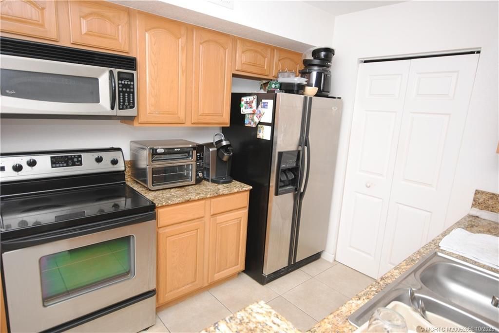 251 SW Palm Drive, Unit 203, Port Saint Lucie, FL 34986 Photo