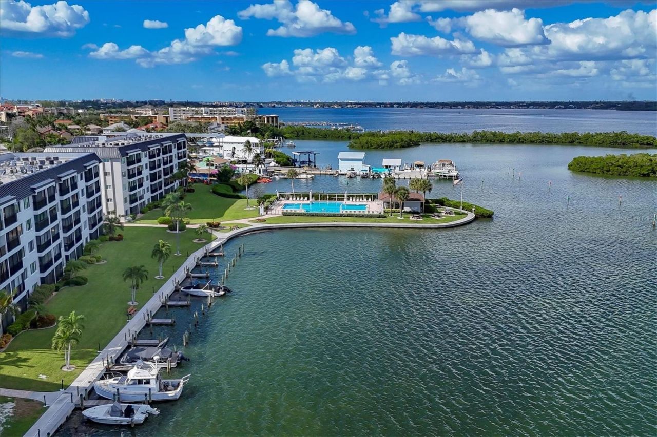 9011 Midnight Pass Road, Unit 426, Sarasota, FL 34242 Photo