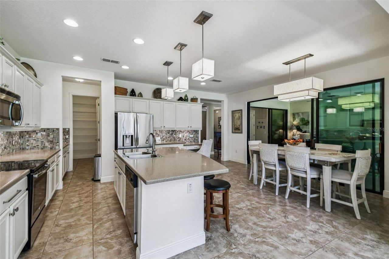 759 Villa Park Road, Poinciana, FL 34759 Photo