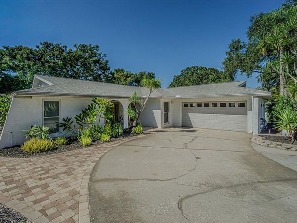 565 SANDY HOOK ROAD, PALM HARBOR, FL 34683