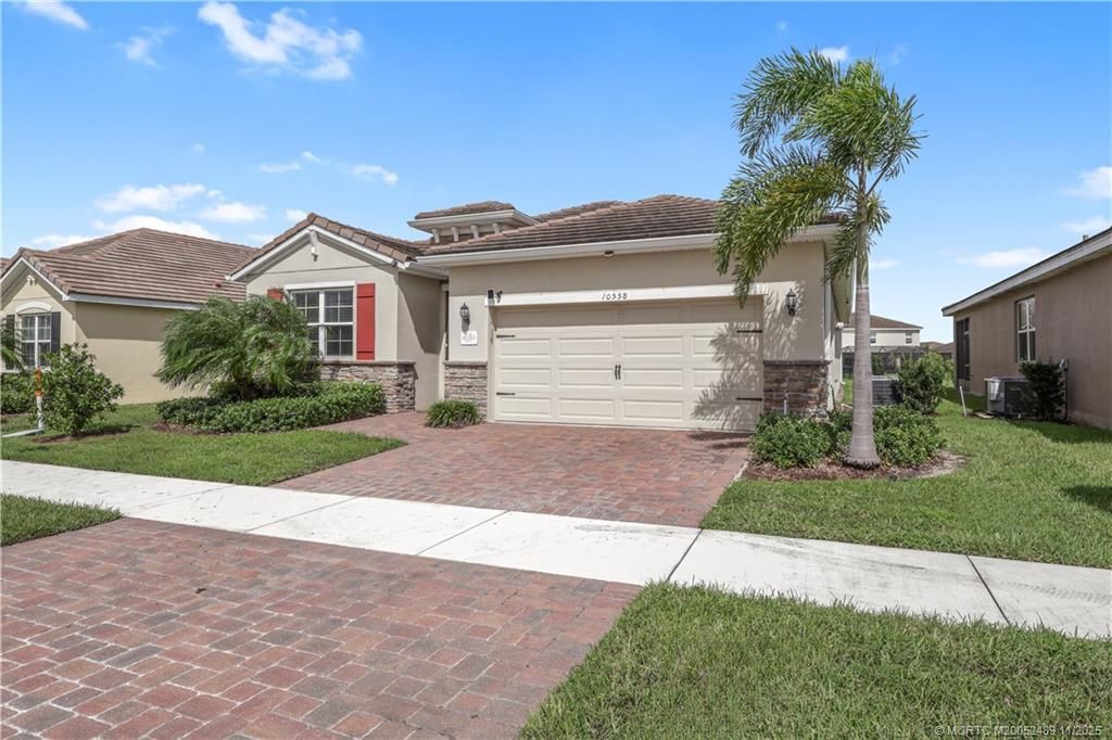 10558 SW Toren Way, Port Saint Lucie, FL 34987 Photo