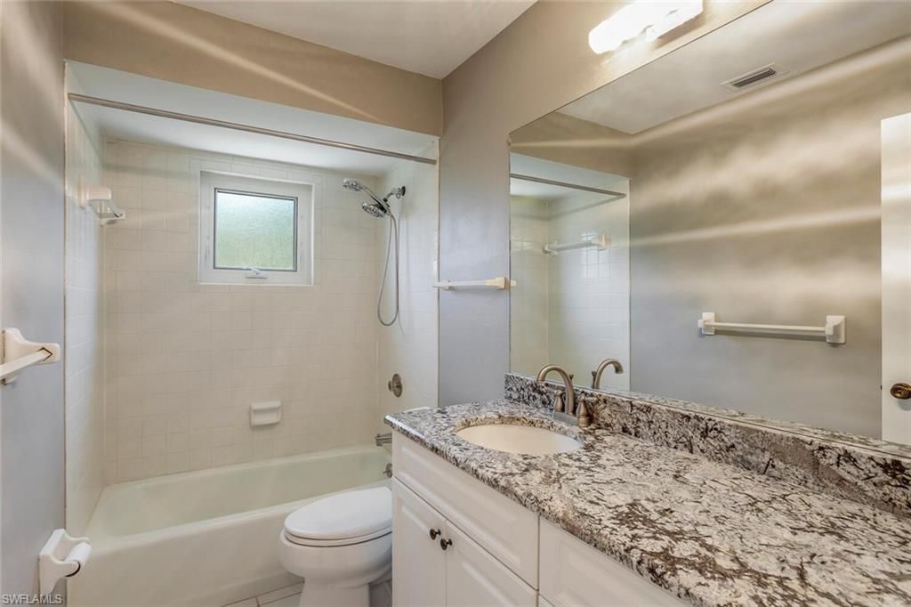 2164 Leisure Ln, Fort Myers, FL 33907 Photo