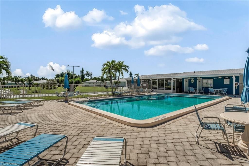 2164 Leisure Ln, Fort Myers, FL 33907 Photo