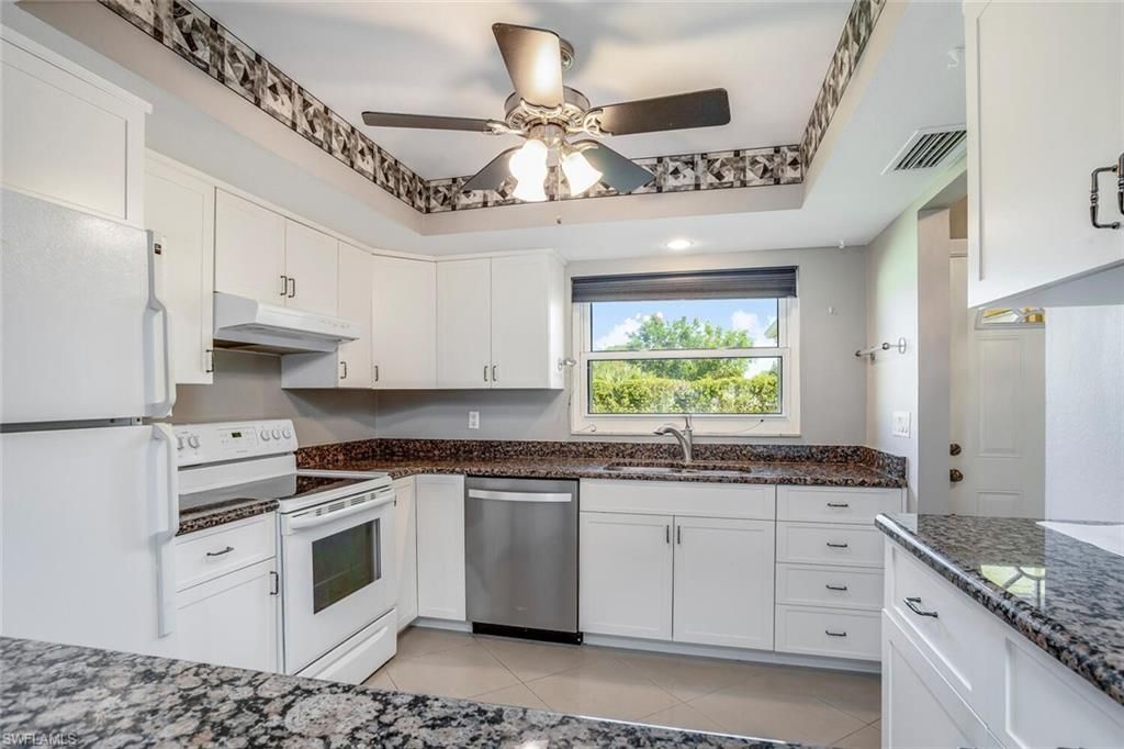 2164 Leisure Ln, Fort Myers, FL 33907 Photo