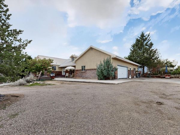 135 Reclining Acres Road, Corrales, NM 87048