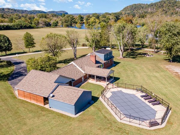 1108 Lakeview Dr, Ashland City, TN 37015