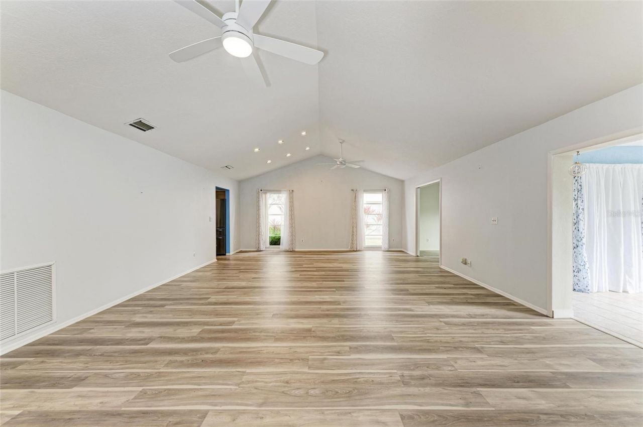 7287 Eleanor Circle, Sarasota, FL 34243 Photo