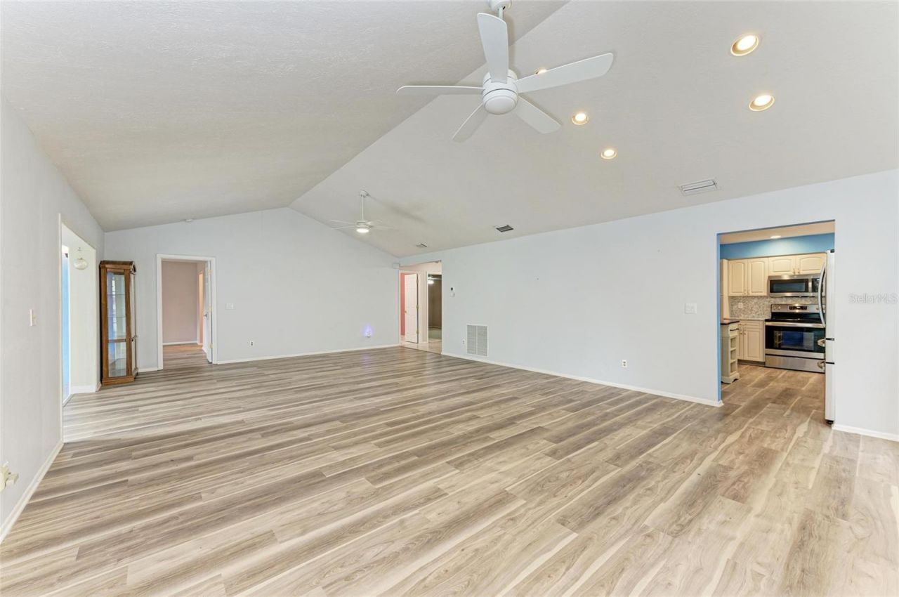 7287 Eleanor Circle, Sarasota, FL 34243 Photo