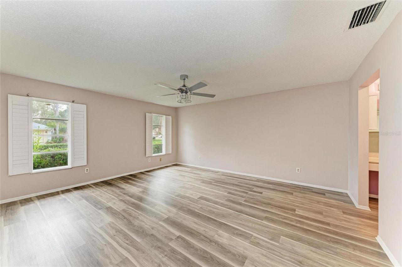 7287 Eleanor Circle, Sarasota, FL 34243 Photo