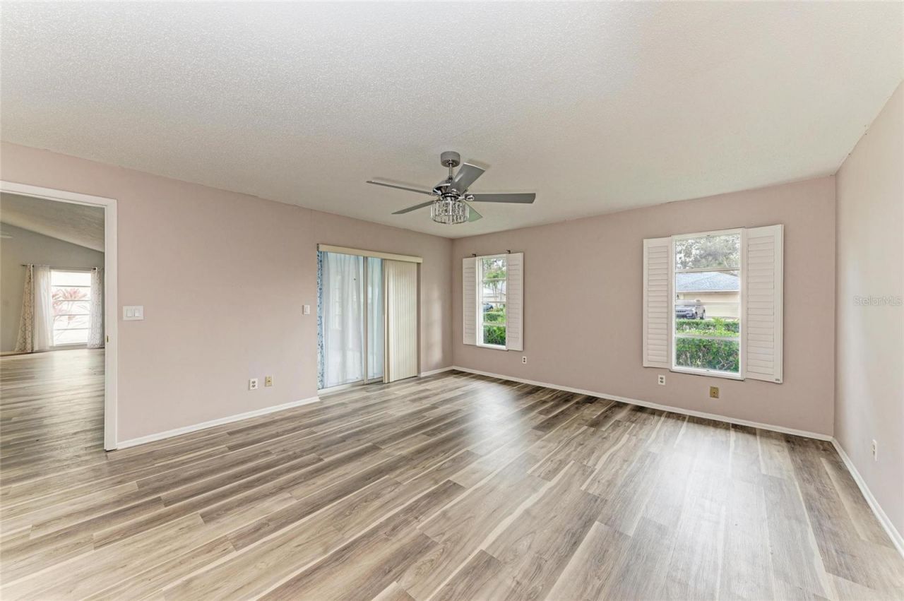 7287 Eleanor Circle, Sarasota, FL 34243 Photo