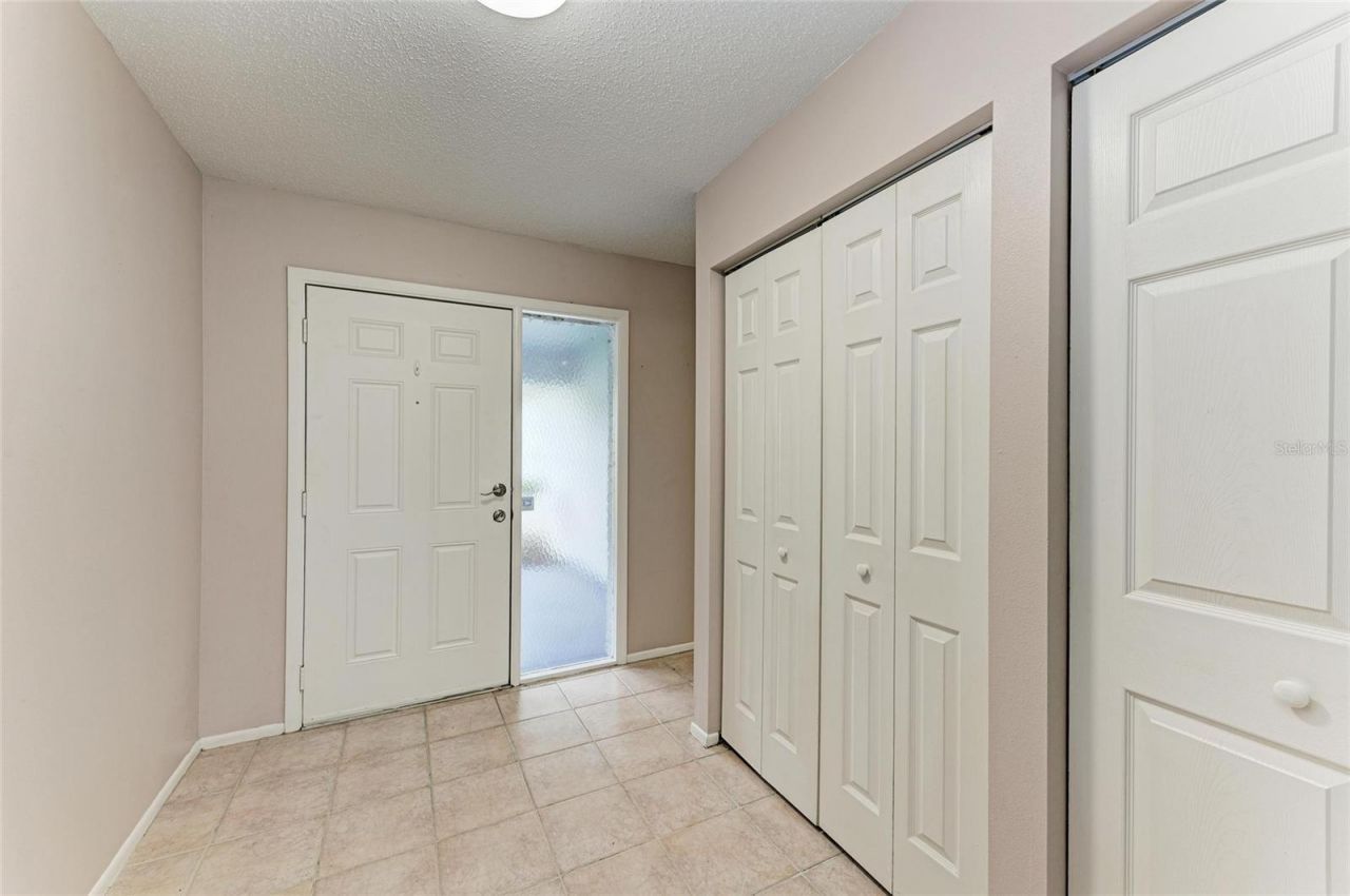 7287 Eleanor Circle, Sarasota, FL 34243 Photo