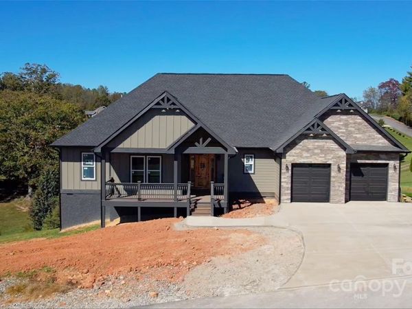 63 Horizon Way, Alexander, NC 28701