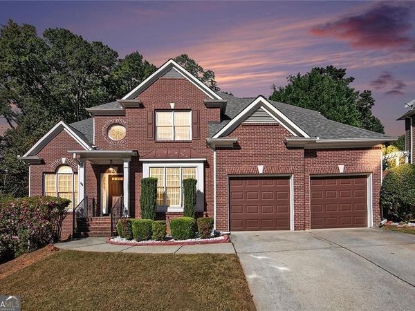 870 Creekview Bluff Way, Buford, GA 30518