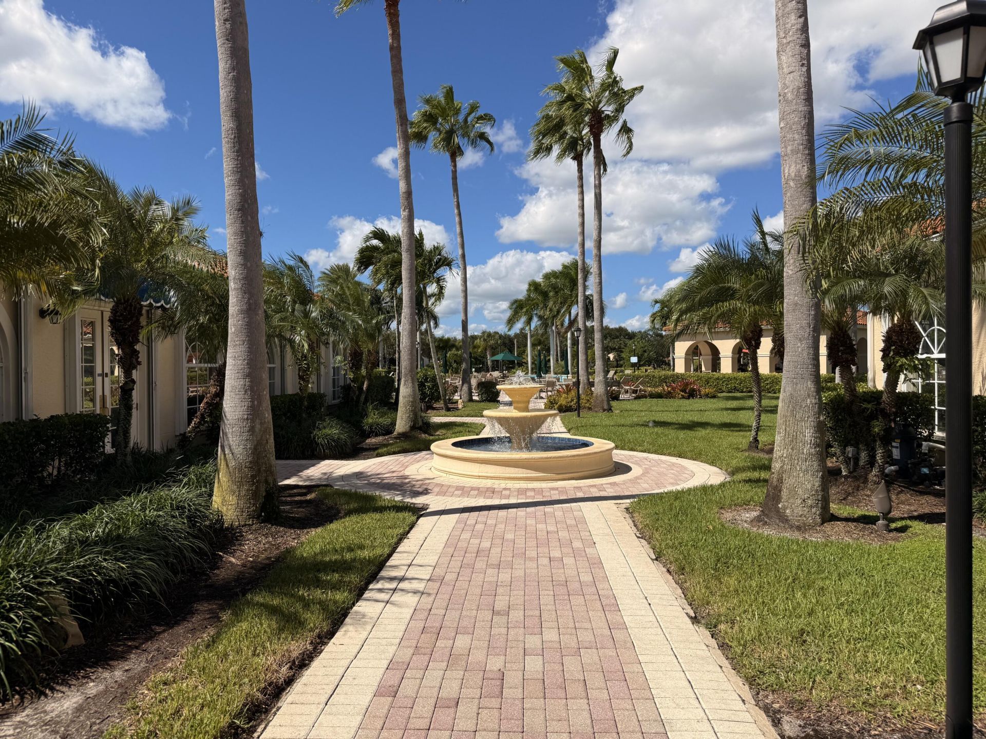 633 NW Whitfield Way, Port Saint Lucie, FL 34986 Photo