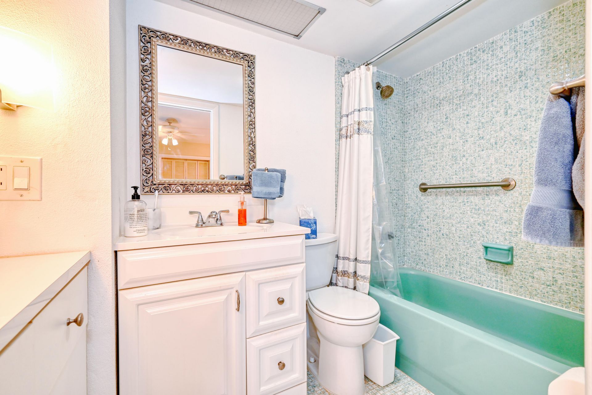 120 Wettaw Lane, Unit 210, North Palm Beach, FL 33408 Photo