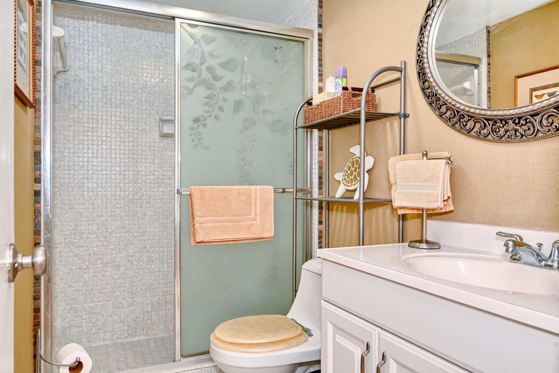 120 Wettaw Lane, Unit 210, North Palm Beach, FL 33408 Photo